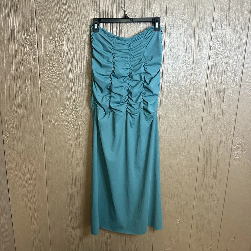 HALARA nwt runched